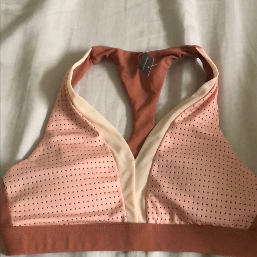 Sports bra